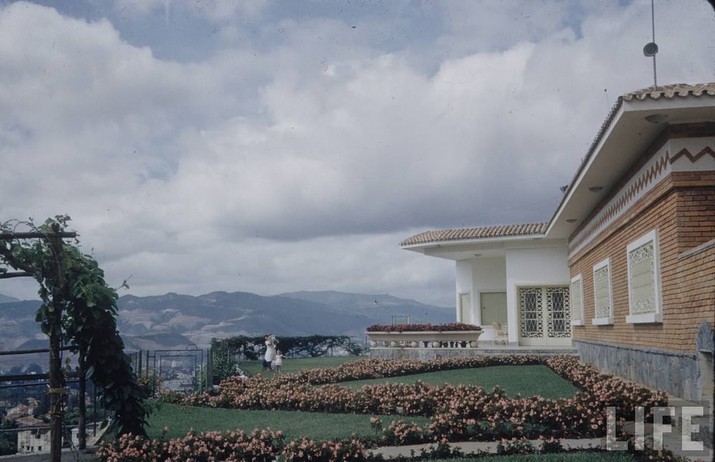 Everyday Life of Venezuela in 1953 through these Vintage Photos