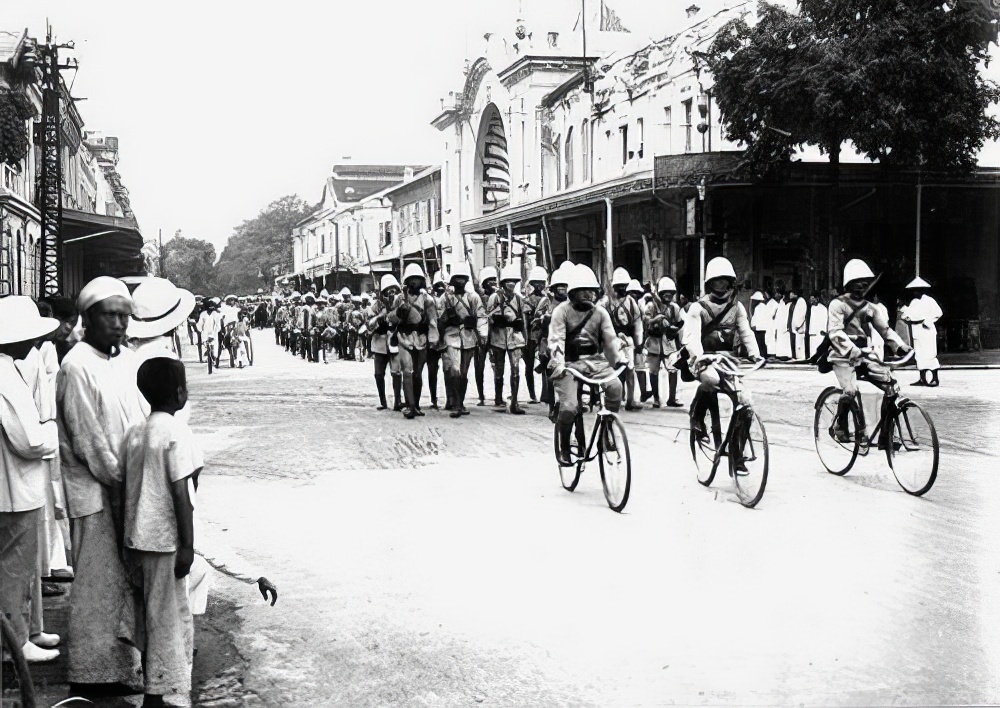 Everyday Life in 1920s Vietnam: A Glimpse into the Past through the Lens of Charles Peyrin