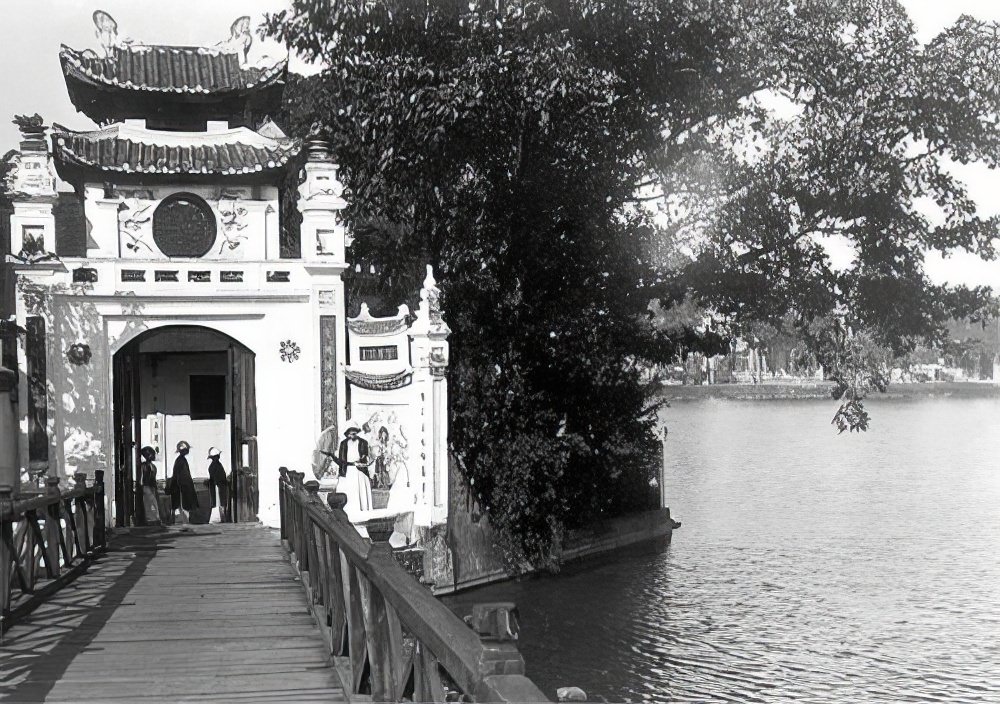 Everyday Life in 1920s Vietnam: A Glimpse into the Past through the Lens of Charles Peyrin