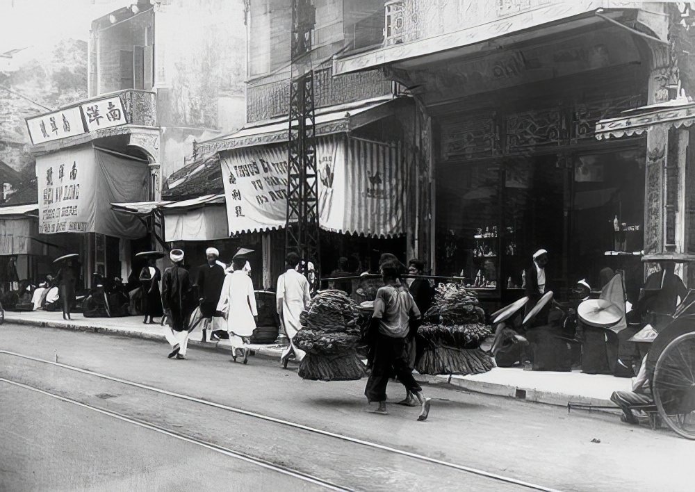 Everyday Life in 1920s Vietnam: A Glimpse into the Past through the Lens of Charles Peyrin