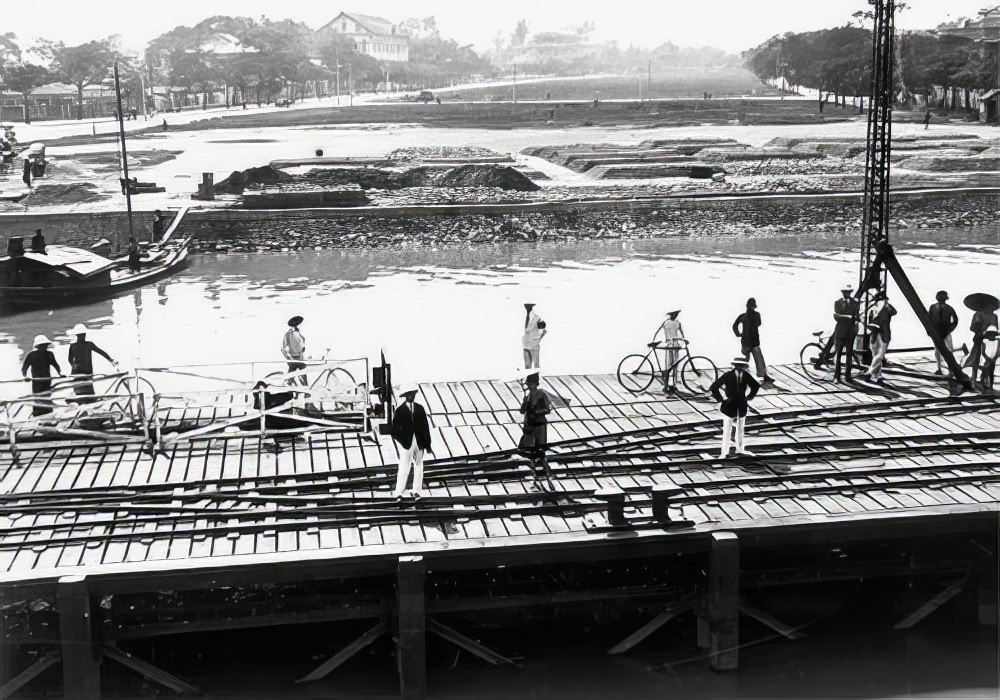 Everyday Life in 1920s Vietnam: A Glimpse into the Past through the Lens of Charles Peyrin