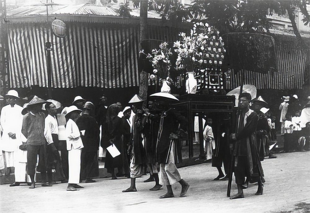 Everyday Life in 1920s Vietnam: A Glimpse into the Past through the Lens of Charles Peyrin