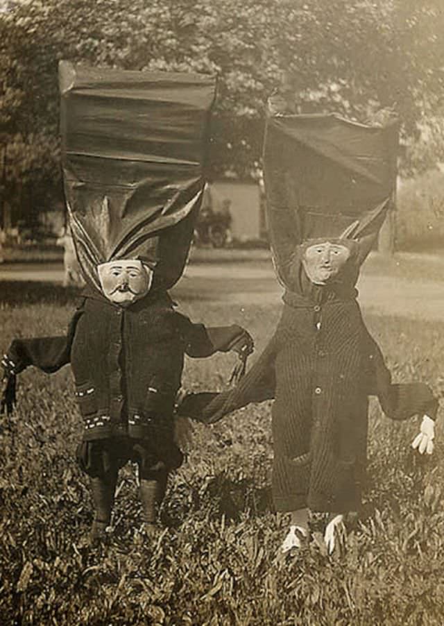 Spooktacularly Strange: Bizarre Vintage Halloween Costumes from the Past