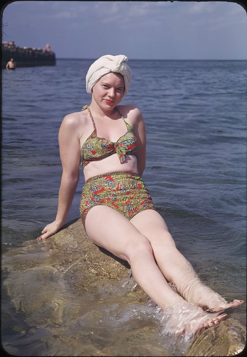 Beach Styles: What Women Wore on the Beaches in the 1940s