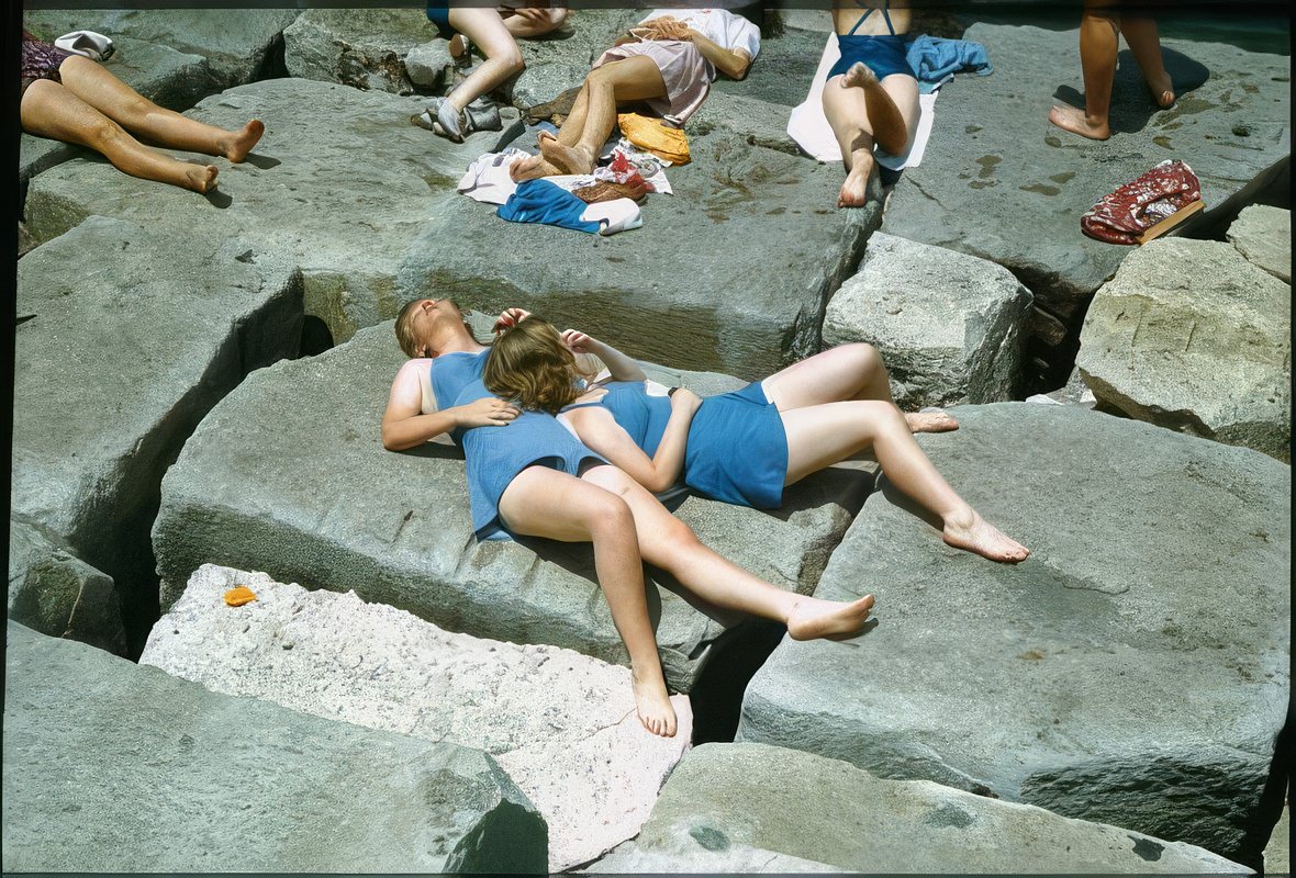 Beach Styles: What Women Wore on the Beaches in the 1940s