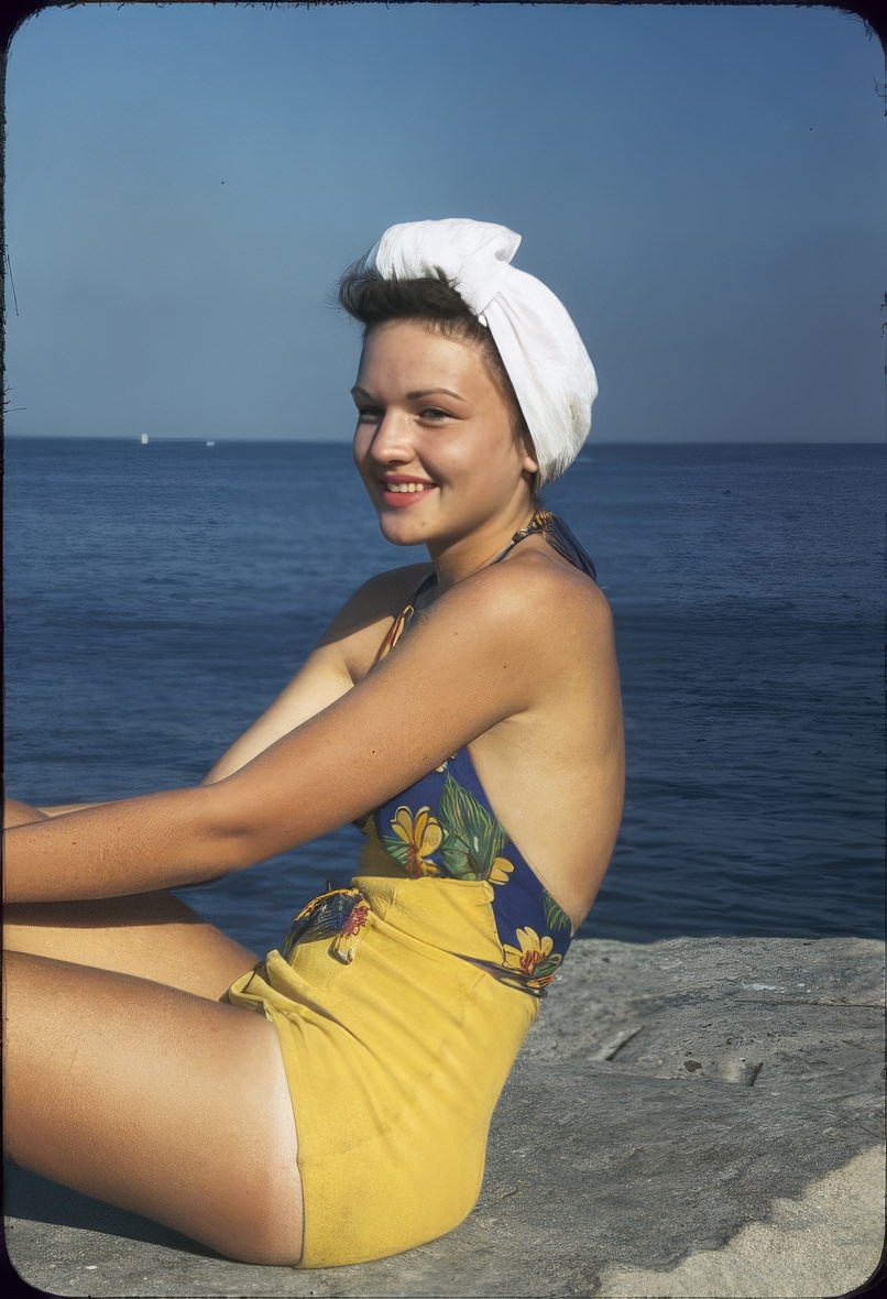 Beach Styles: What Women Wore on the Beaches in the 1940s