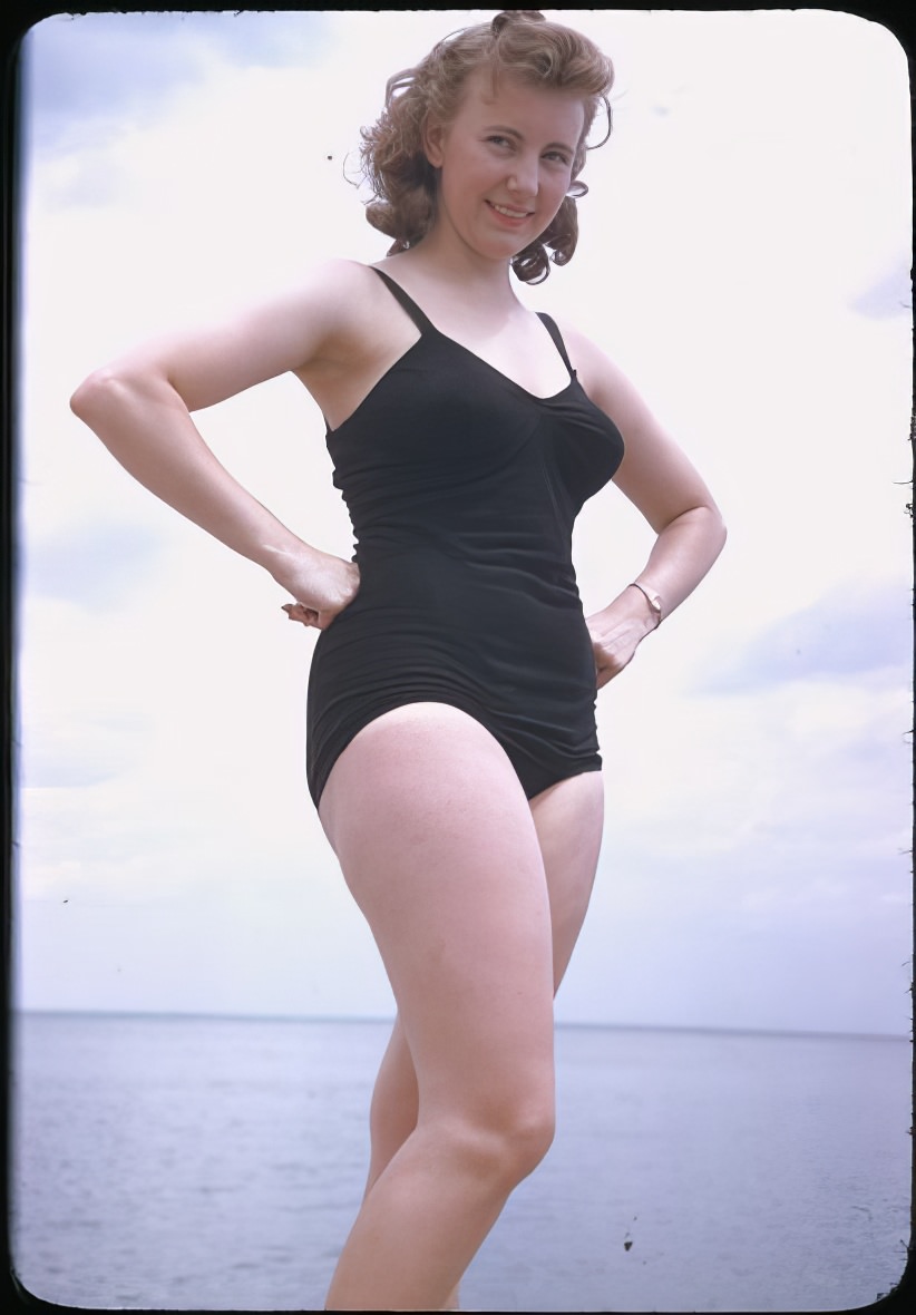 Beach Styles: What Women Wore on the Beaches in the 1940s