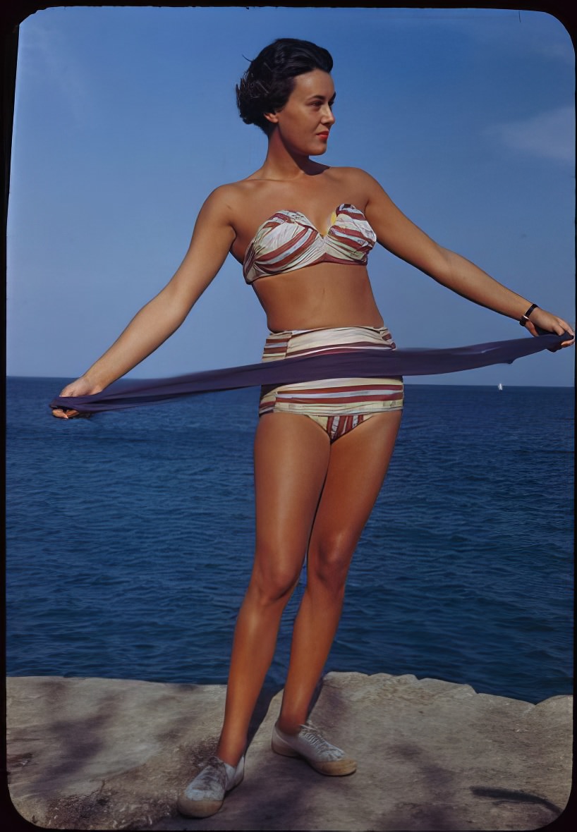 Beach Styles: What Women Wore on the Beaches in the 1940s