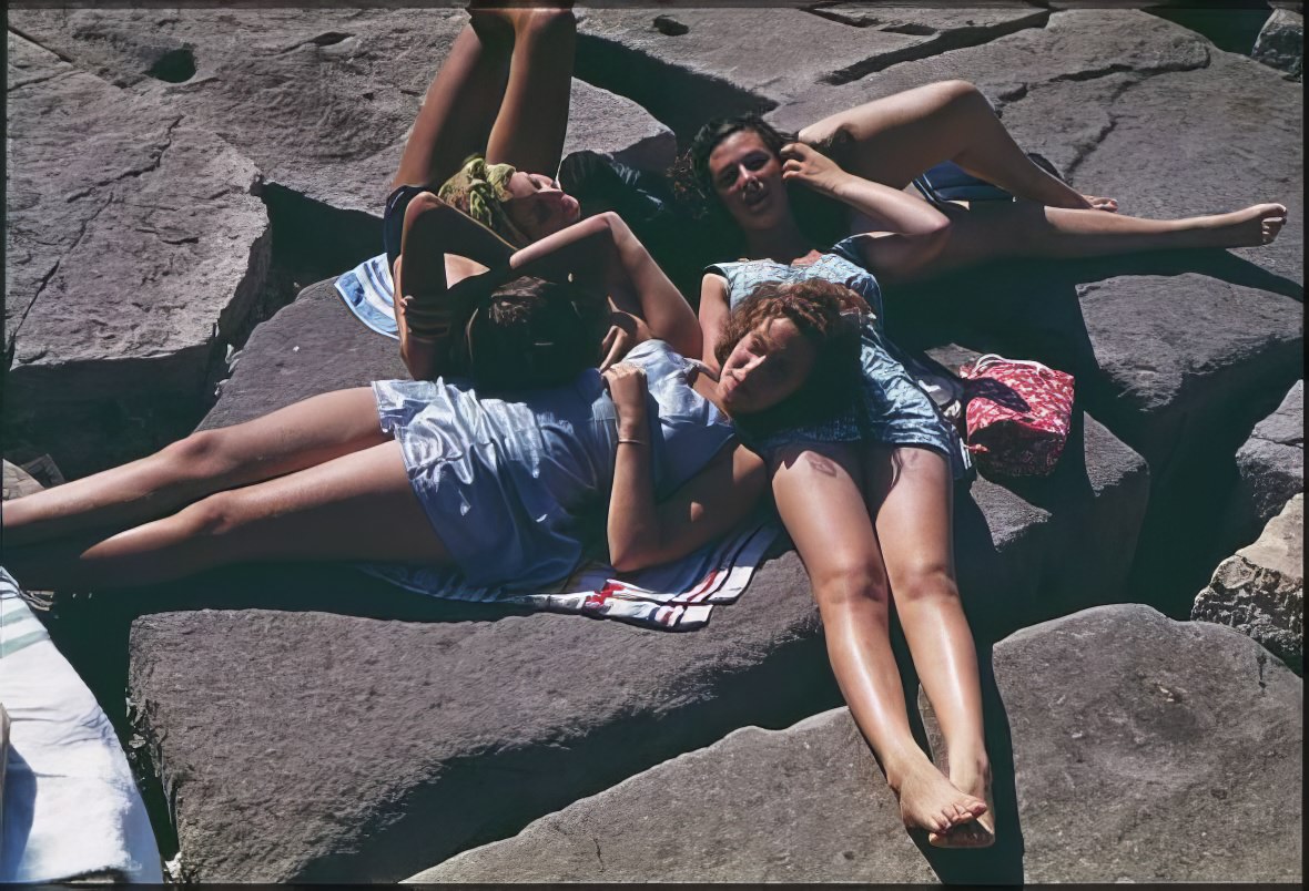 Beach Styles: What Women Wore on the Beaches in the 1940s