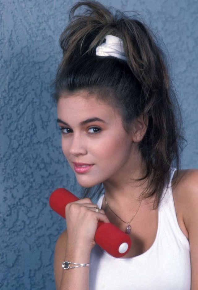 Fabulous Photos of a Young Alyssa Milano from her Early Career