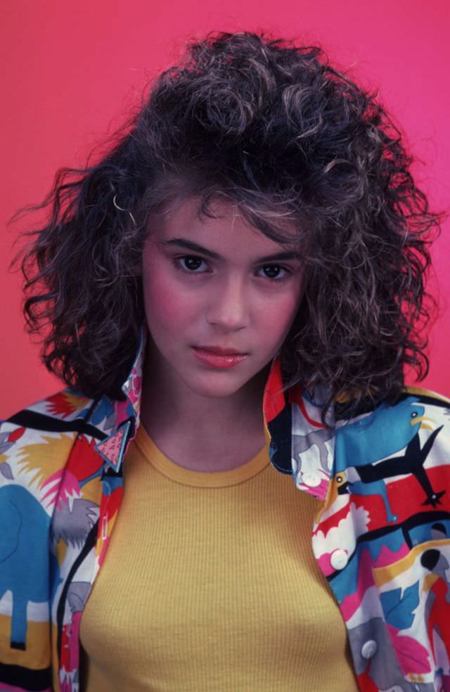 Fabulous Photos of a Young Alyssa Milano from her Early Career