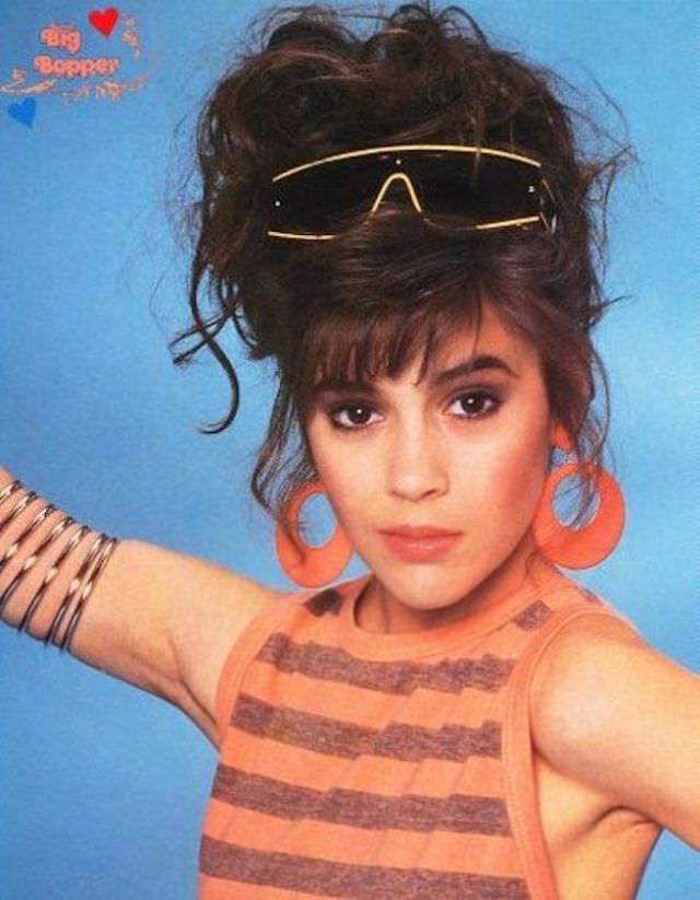 Fabulous Photos of a Young Alyssa Milano from her Early Career