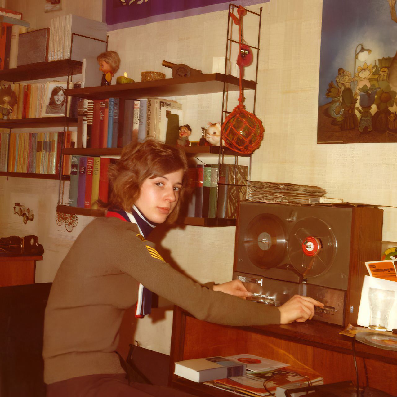 50 Cool Vintage Photos of Teenagers at Home from the 1970s