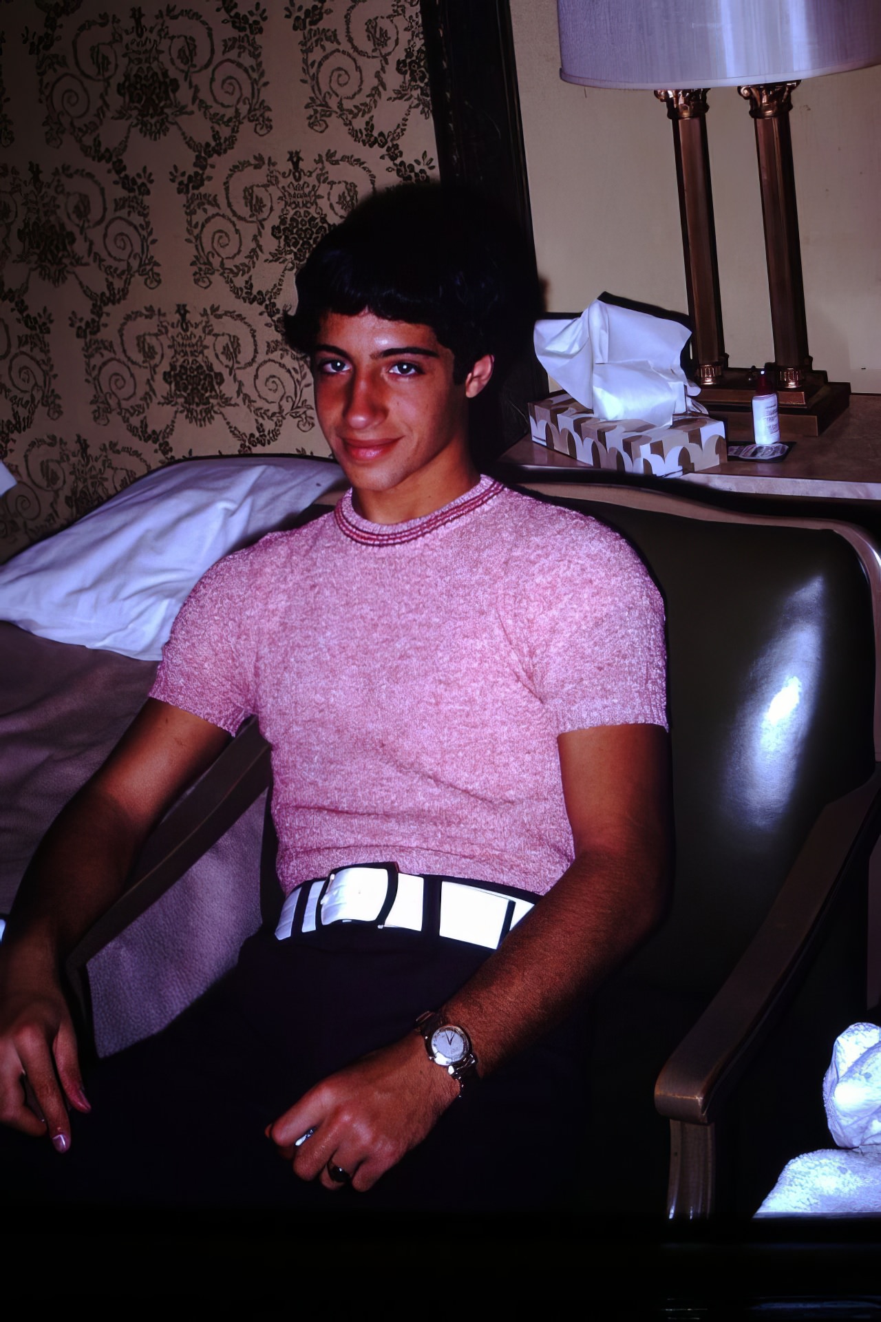 50 Cool Vintage Photos of Teenagers at Home from the 1970s