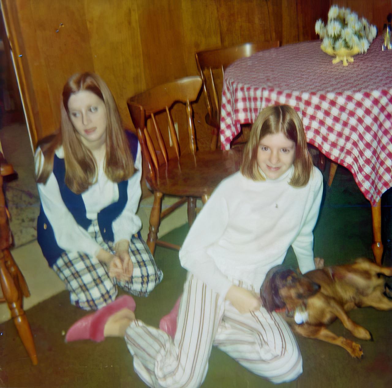 50 Cool Vintage Photos of Teenagers at Home from the 1970s