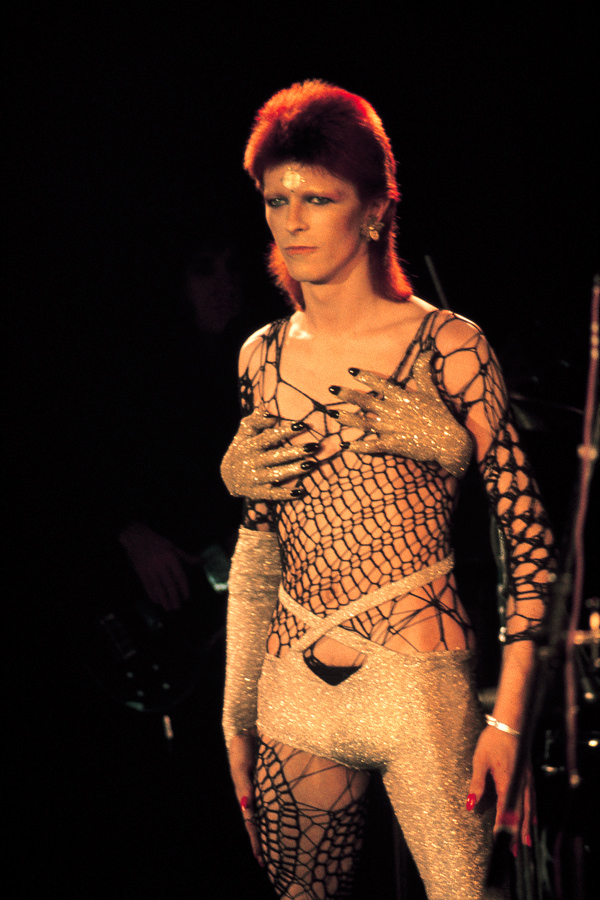 David Bowie Becomes Ziggy Stardust: The 1970s Transformation in Photos