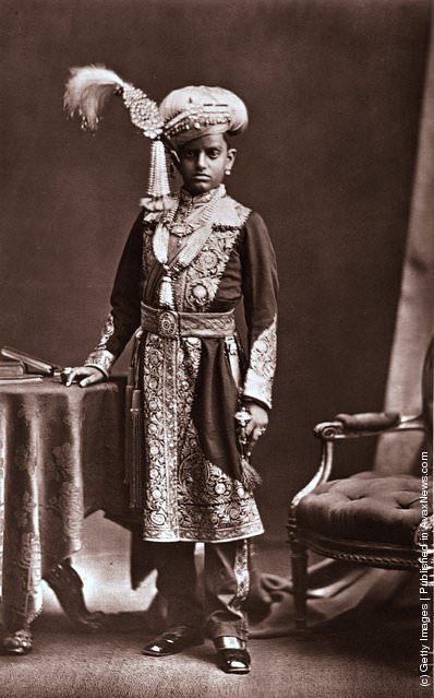Chama Rasendra Wadiar Bahadur, the maharajah of Mysore, 1870.